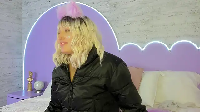 Snapshot of Giaa_Ross chatting on November 23, 7:52 am Giaa Ross online show from November 23, 7:52 am