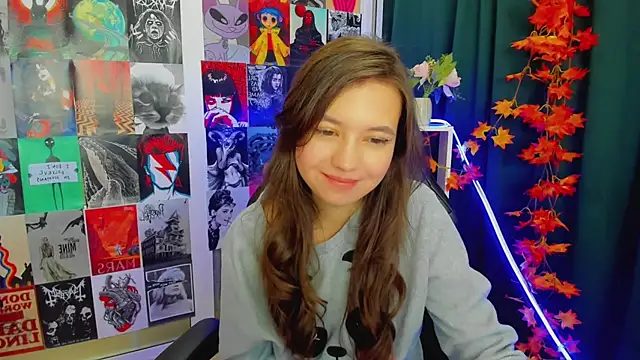 Lina Brownie online show from December 20, 5:25 am