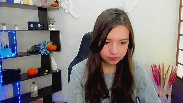 Lina Brownie online show from December 21, 2:09 am