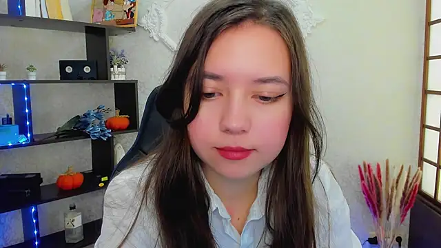 Lina Brownie online show from December 21, 5:14 am