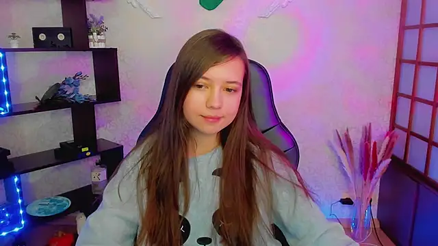 Lina Brownie online show from January 4, 5:05 am