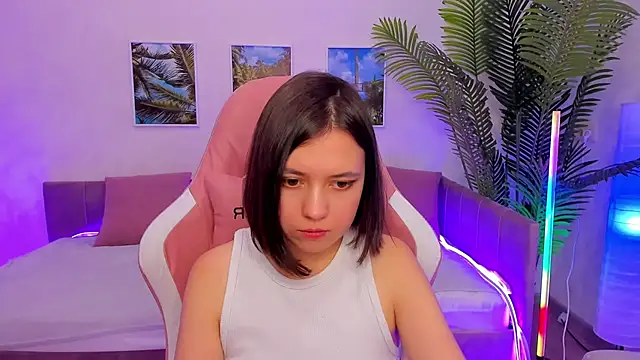 Lina Brownie online show from February 12, 5:26 am