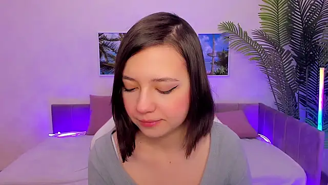 Lina Brownie online show from March 15, 2:03 am