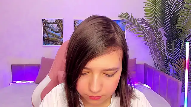 Lina Brownie online show from March 22, 5:28 am