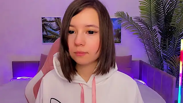 Lina Brownie online show from March 23, 2:26 am