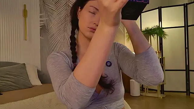 Miley Smile online show from March 4, 6:41 am