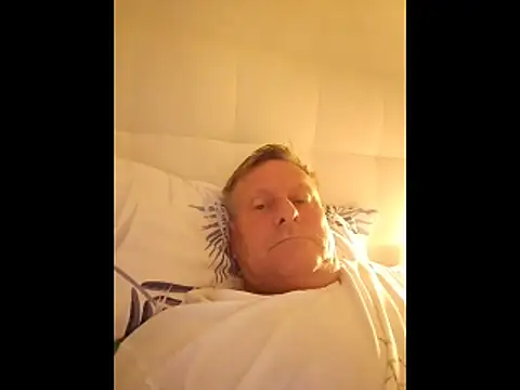 johnnym1 online show from June 1, 4:14 am