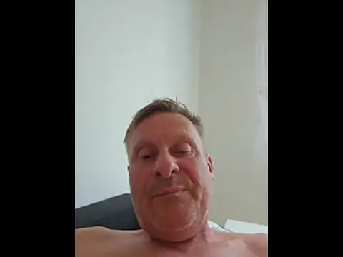 johnnym1 online show from June 3, 9:01 am
