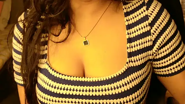 Snapshot of Spice-Summi chatting on July 20, 10:01 pm Spice-Summi online show from July 20, 10:01 pm