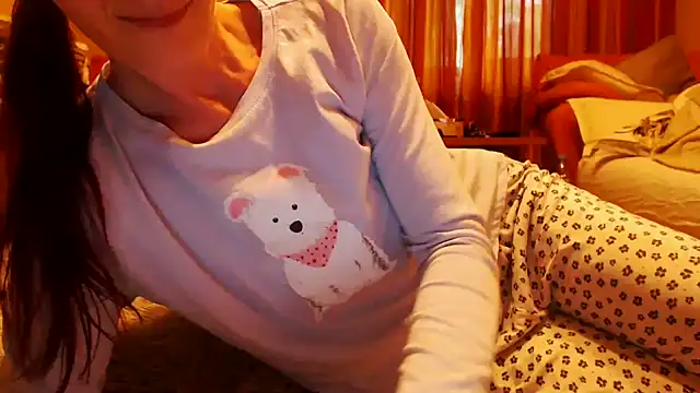 LovelyAndraGirl online show from July 14, 2:12 pm