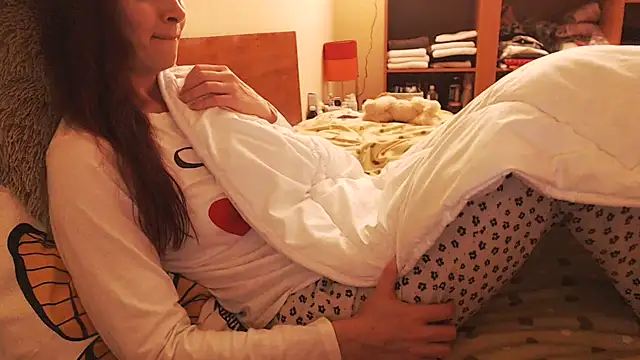 LovelyAndraGirl online show from July 22, 4:32 pm