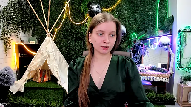 MayaSinabon online show from October 4, 9:07 am