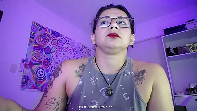 Snapshot of Amarantha_666 chatting on October 18, 12:02 am Amarantha 666 online show from October 18, 12:02 am