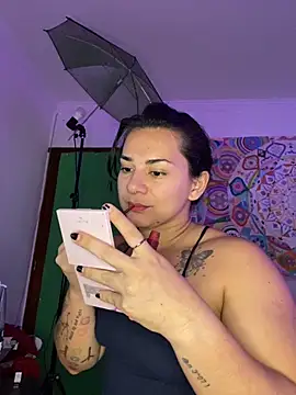 Snapshot of Amarantha_666 chatting on November 14, 9:24 pm Amarantha 666 online show from November 14, 9:24 pm