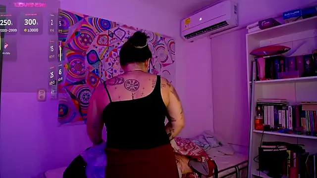 Snapshot of Amarantha_666 chatting on July 6, 8:55 pm Amarantha 666 online show from July 6, 8:55 pm