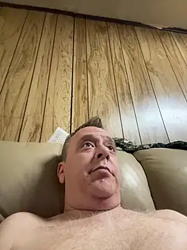 Snapshot of johnrockme chatting on February 2, 6:42 pm johnrockme online show from February 2, 6:42 pm