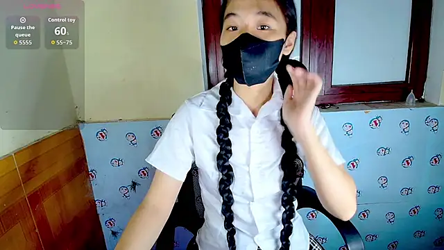 Snapshot of __Saphia__ chatting on October 15, 3:34 pm Saphia online show from October 15, 3:34 pm