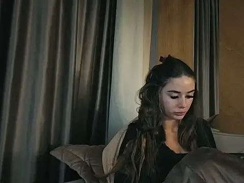 your bunnygirl online show from October 22, 9:31 am