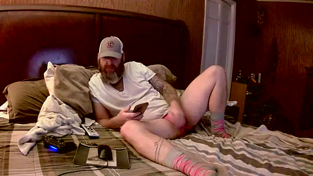 Snapshot of Cummerforyouu2 chatting on January 7, 1:57 pm Cummerforyouu2 online show from January 7, 1:57 pm