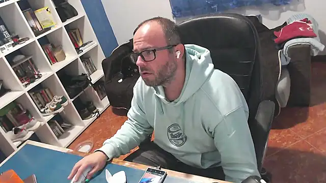 ravingr4d4 online show from November 15, 10:26 pm