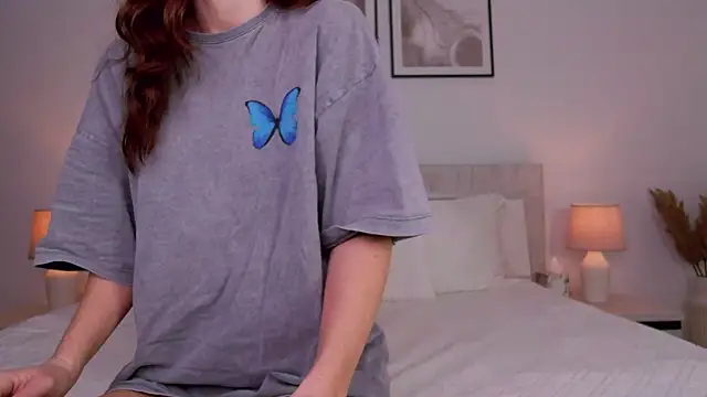 LilyRoselyn online show from February 12, 4:01 am