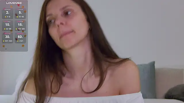 LilyRoselyn online show from November 8, 1:17 am