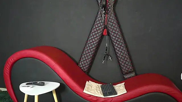 CelineConner online show from April 8, 4:23 am