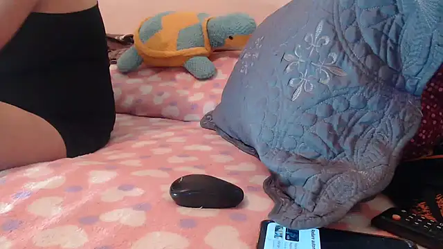 Andra Love online show from December 14, 11:34 pm