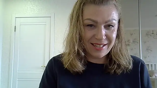 Alexandra-Rosee online show from October 29, 5:20 am