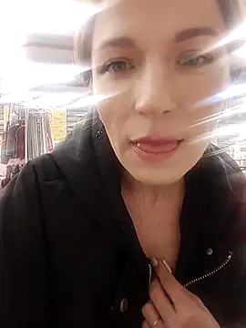 Brilliant-Queen1 online show from November 1, 9:11 am