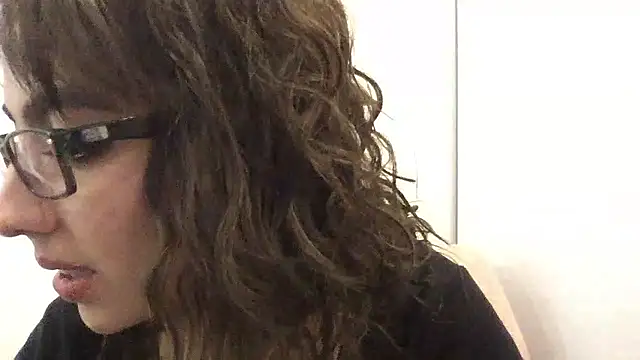 Sophi  a online show from January 10, 1:18 am