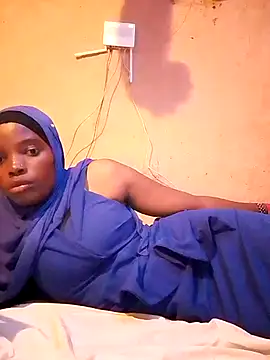 cute naimah online show from November 11, 5:24 pm