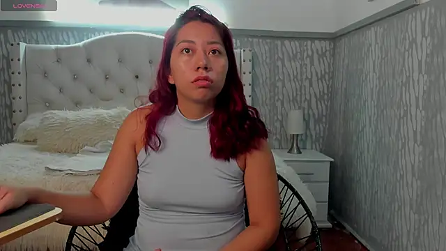 sexylaurita online show from May 9, 11:37 am