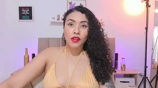 Snapshot of Zoe_Gruber chatting on November 11, 7:36 pm Zoe Gruber online show from November 11, 7:36 pm