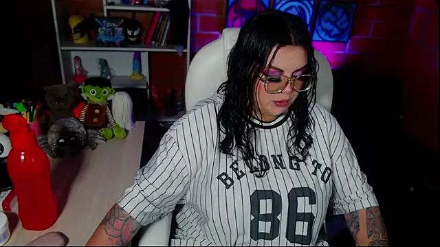 juliette rd online show from September 24, 3:21 am