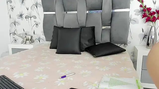 Ehotloveaxxx online show from November 22, 3:55 pm