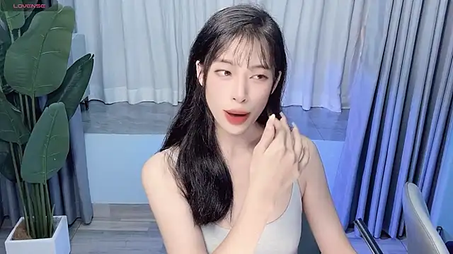 Snapshot of Aurora_99 chatting on September 30, 12:54 pm Aurora 99 online show from September 30, 12:54 pm