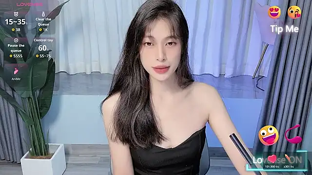 Snapshot of Aurora_99 chatting on October 27, 10:58 pm Aurora 99 online show from October 27, 10:58 pm