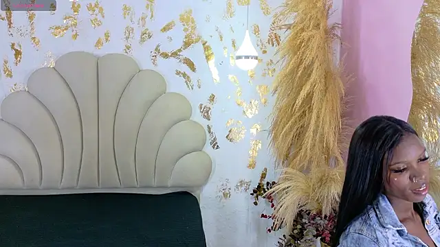 bonieklent online show from March 14, 3:56 am