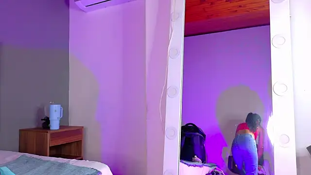 rachellmartinez online show from November 9, 11:41 am