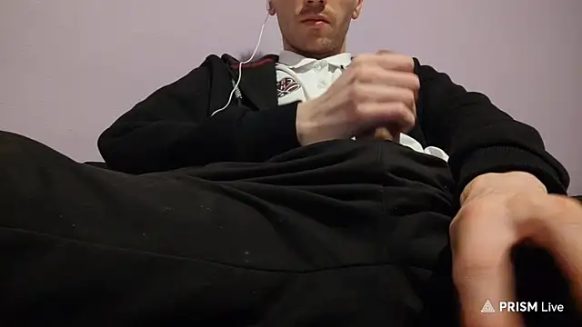  Hocthus  online show from February 8, 2:38 pm