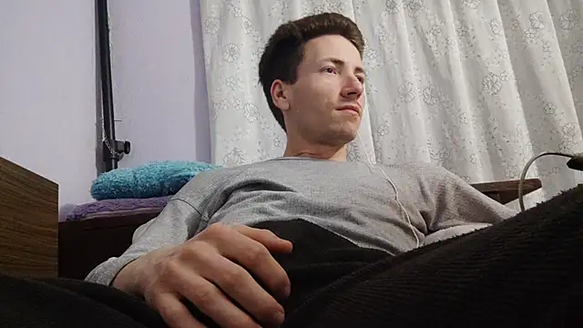  Hocthus  online show from February 16, 9:27 pm