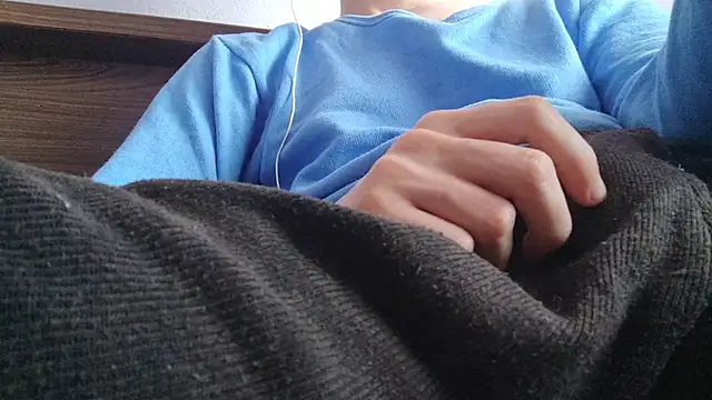  Hocthus  online show from March 9, 9:57 am