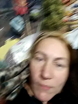 wLESLYMOSw online show from October 12, 6:40 pm