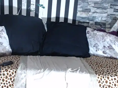 Snapshot of BigHotMatureXx chatting on February 15, 3:14 am BigHotMatureXx online show from February 15, 3:14 am