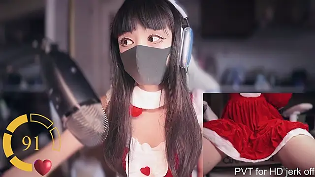 Snapshot of maku_00 chatting on December 21, 1:10 pm maku 00 online show from December 21, 1:10 pm