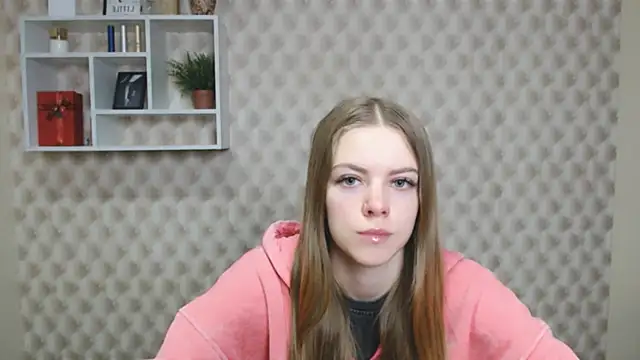 Snapshot of AliceFlirtt_ chatting on October 8, 9:40 am AliceFlirtt online show from October 8, 9:40 am