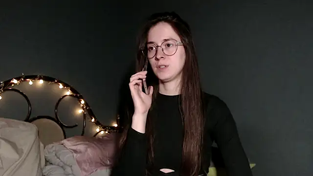 Snapshot of wow__kelly chatting on December 15, 3:05 pm wow kelly online show from December 15, 3:05 pm