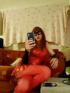 Snapshot of irishtommy1986 chatting on May 2, 8:03 pm irishtommy1986 online show from May 2, 8:03 pm