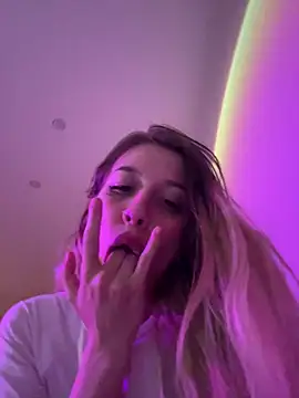 Dooubletroublee online show from January 20, 12:57 am